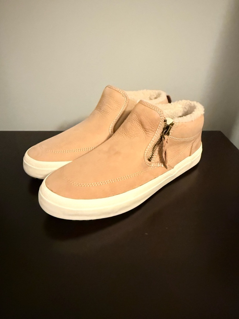 Sperry Crest Lug Side Zip Cozy Leather Sneaker Boots Beige Shearling Women 9 - Picture 4 of 10